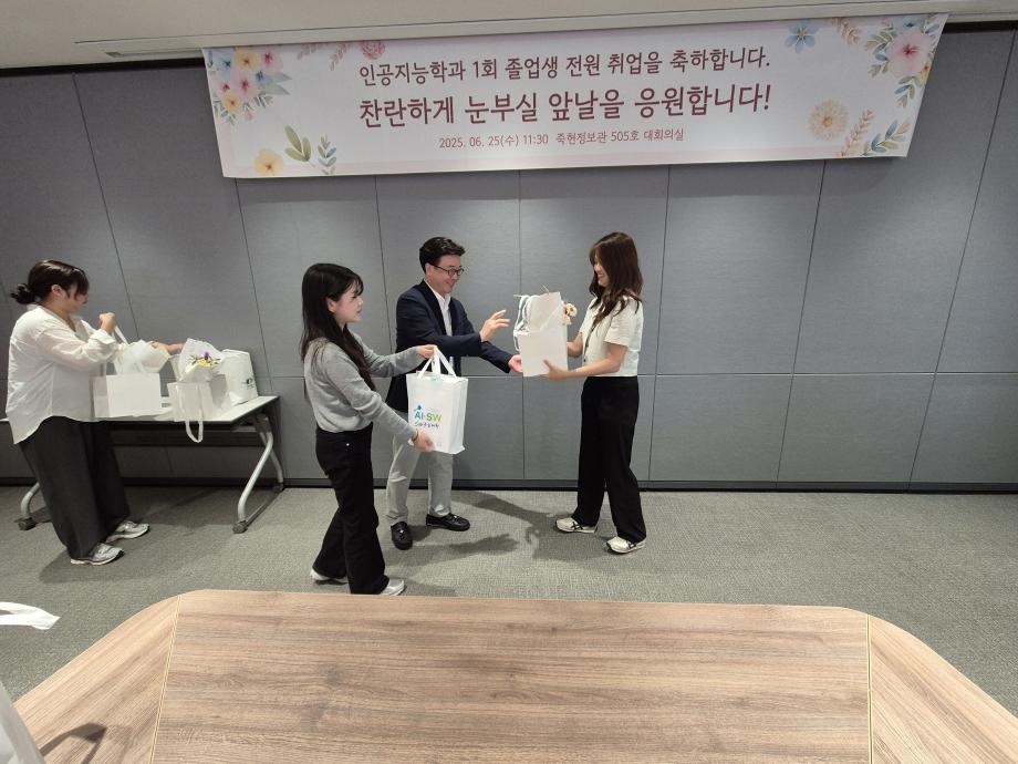 썸네일 사진